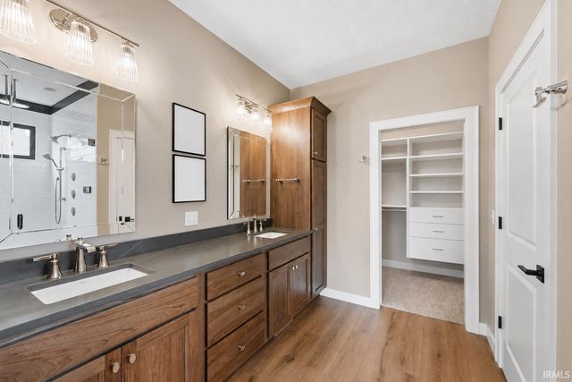10664 Chestnut Creek Boulevard, Fort Wayne, IN 46814
