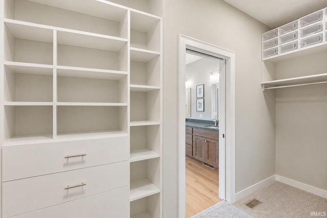 10664 Chestnut Creek Boulevard, Fort Wayne, IN 46814
