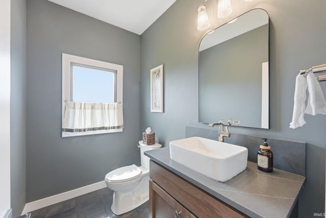 10664 Chestnut Creek Boulevard, Fort Wayne, IN 46814