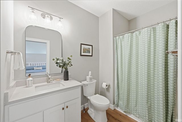 10664 Chestnut Creek Boulevard, Fort Wayne, IN 46814