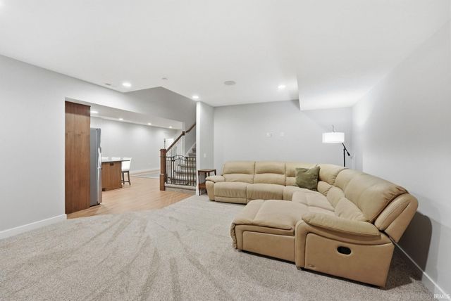 10664 Chestnut Creek Boulevard, Fort Wayne, IN 46814