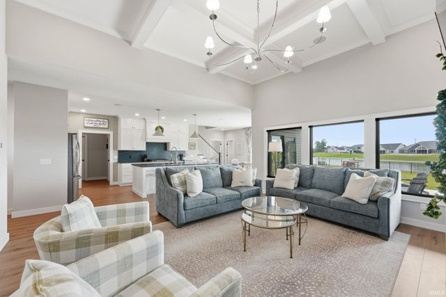10664 Chestnut Creek Boulevard, Fort Wayne, IN 46814