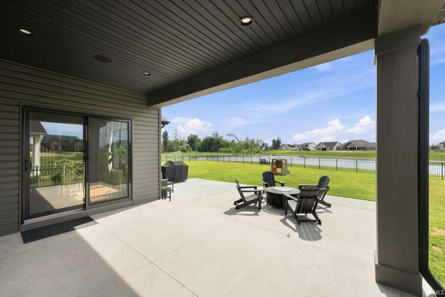 10664 Chestnut Creek Boulevard, Fort Wayne, IN 46814