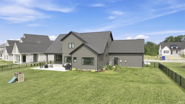 10664 Chestnut Creek Boulevard, Fort Wayne, IN 46814