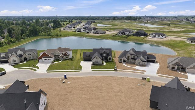 10664 Chestnut Creek Boulevard, Fort Wayne, IN 46814
