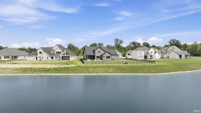 10664 Chestnut Creek Boulevard, Fort Wayne, IN 46814