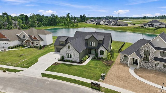 10664 Chestnut Creek Boulevard, Fort Wayne, IN 46814