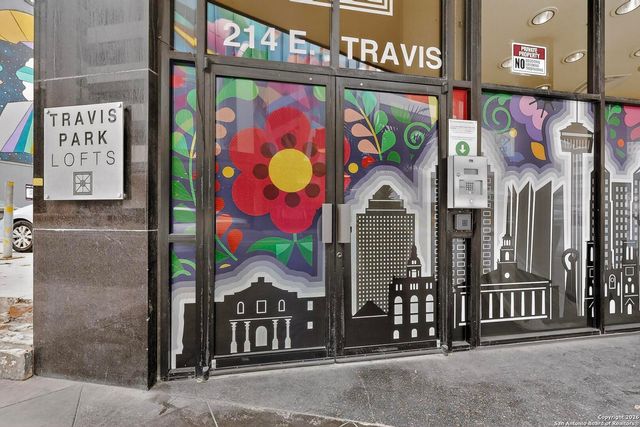 214 E Travis St Apt 402, San Antonio, TX 78205