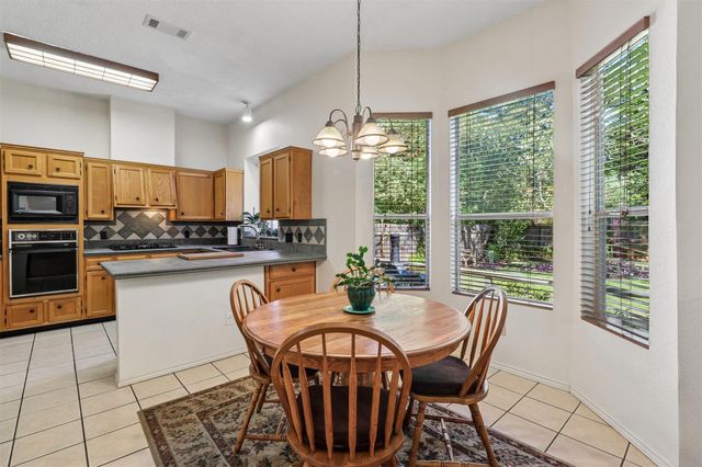 12513 Hunters Chase DR, Austin, TX 78729