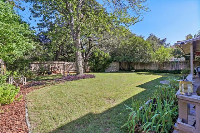 12513 Hunters Chase DR, Austin, TX 78729