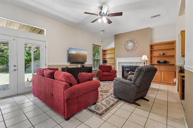 12513 Hunters Chase DR, Austin, TX 78729