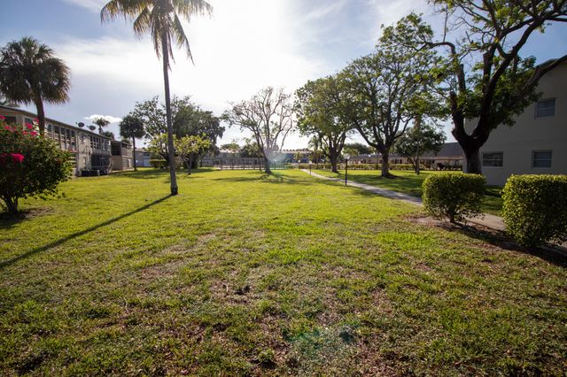 550 NW 77th Avenue 204, Margate, FL 33063