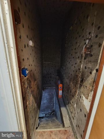 2239 W SOMERSET ST, Philadelphia, PA 19132