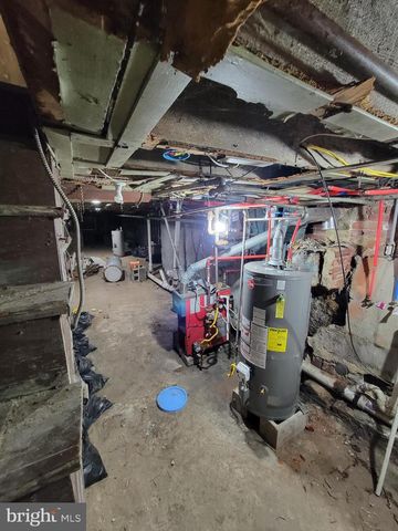 2239 W SOMERSET ST, Philadelphia, PA 19132