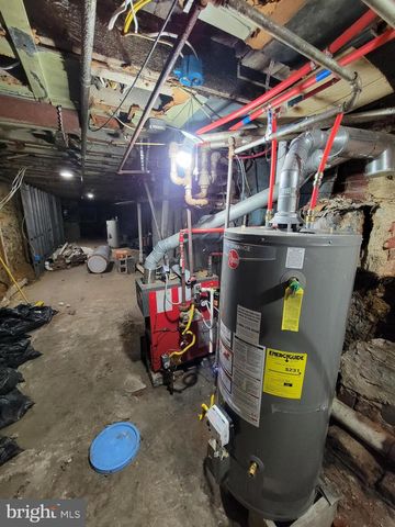 2239 W SOMERSET ST, Philadelphia, PA 19132