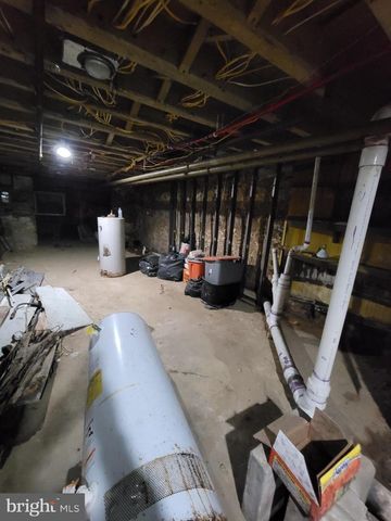 2239 W SOMERSET ST, Philadelphia, PA 19132