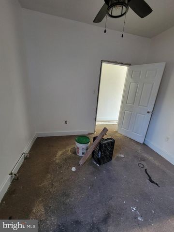 2239 W SOMERSET ST, Philadelphia, PA 19132