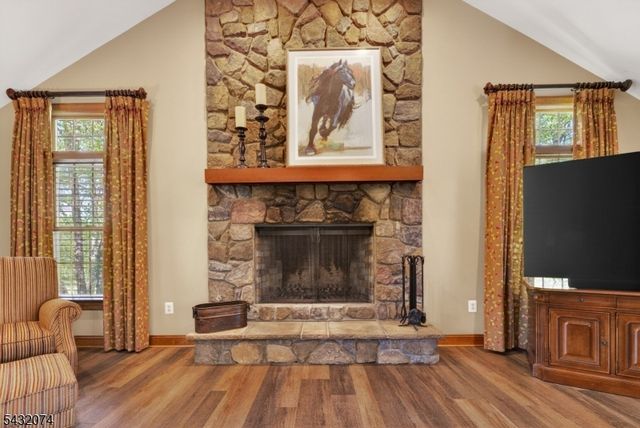 10 TARA WAY, Franklin Twp., NJ 08867