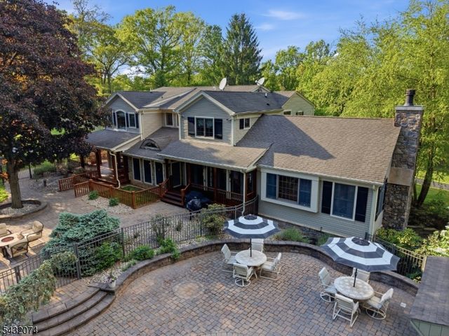 10 TARA WAY, Franklin Twp., NJ 08867