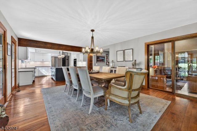 10 TARA WAY, Franklin Twp., NJ 08867