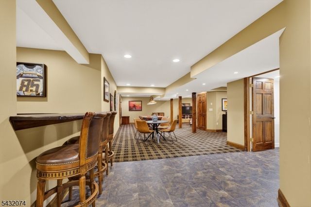 10 TARA WAY, Franklin Twp., NJ 08867