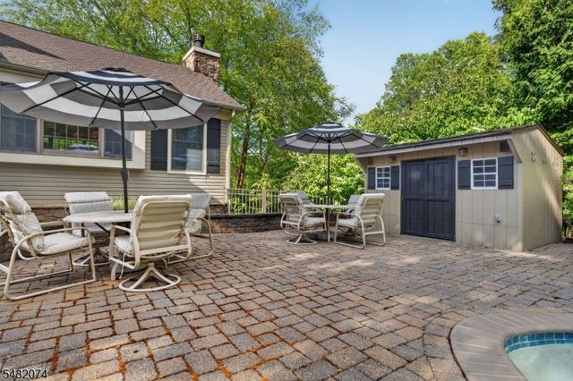 10 TARA WAY, Franklin Twp., NJ 08867