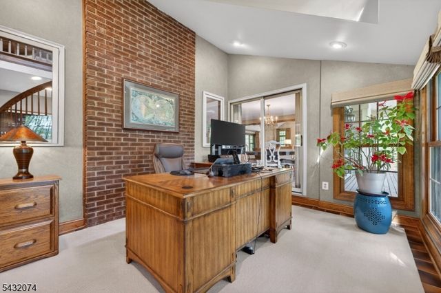 10 TARA WAY, Franklin Twp., NJ 08867
