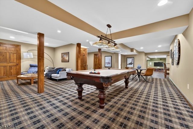 10 TARA WAY, Franklin Twp., NJ 08867