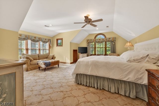 10 TARA WAY, Franklin Twp., NJ 08867