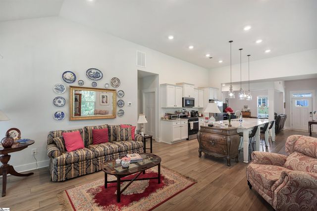 715 Oak Hill Lane, Belton, SC 29627