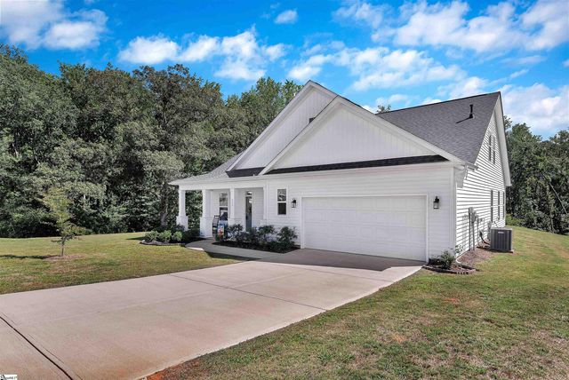 715 Oak Hill Lane, Belton, SC 29627