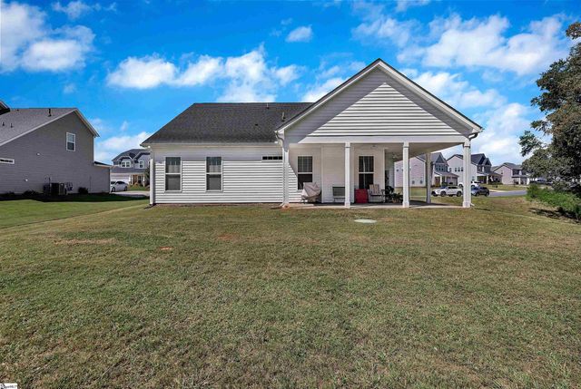 715 Oak Hill Lane, Belton, SC 29627