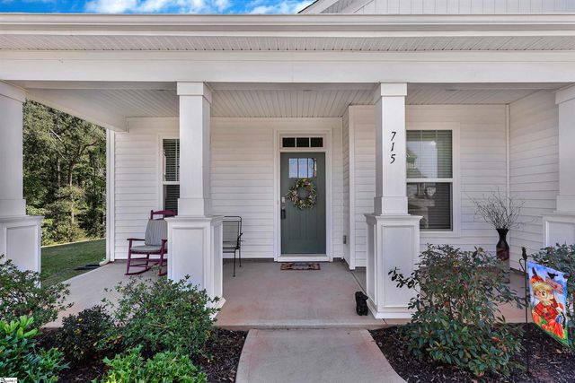 715 Oak Hill Lane, Belton, SC 29627