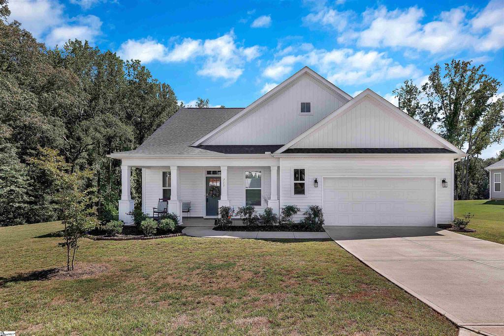 715 Oak Hill Lane, Belton, SC 29627