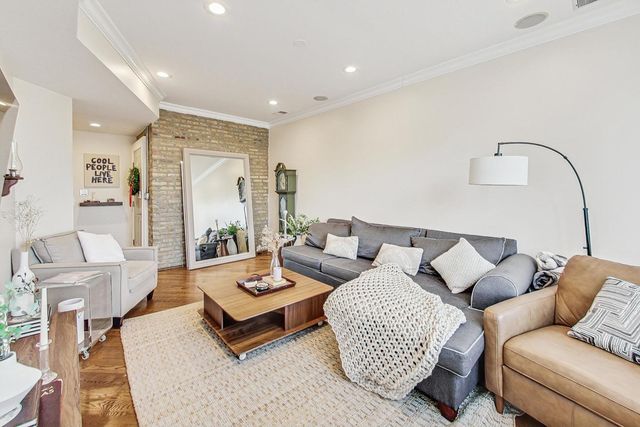 6150 N RAVENSWOOD Avenue 3, Chicago, IL 60660