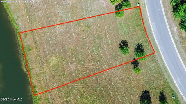 124 Sycamore Lakes Drive, Wallace, NC 28466