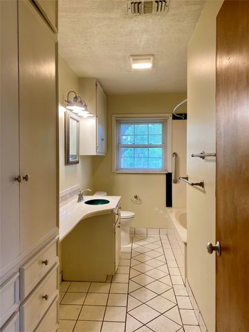 510 Brooks Avenue, College Station, TX 77840