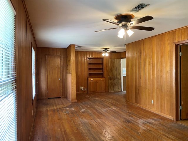 510 Brooks Avenue, College Station, TX 77840