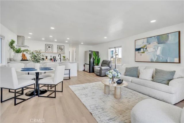 920 W Balboa, Newport Beach, CA 92661