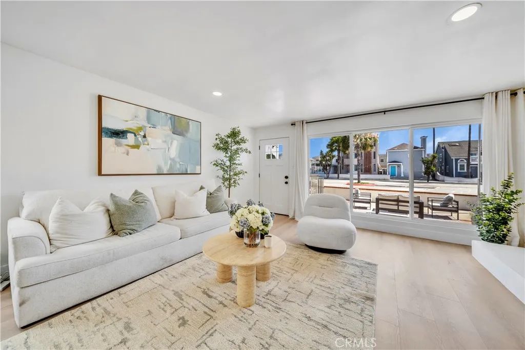 920 W Balboa, Newport Beach, CA 92661