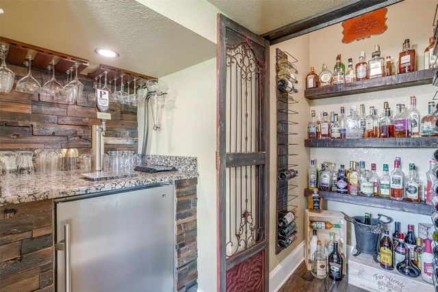 100 Palomino Court, Cresson, TX 76035