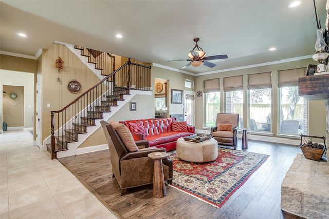 100 Palomino Court, Cresson, TX 76035