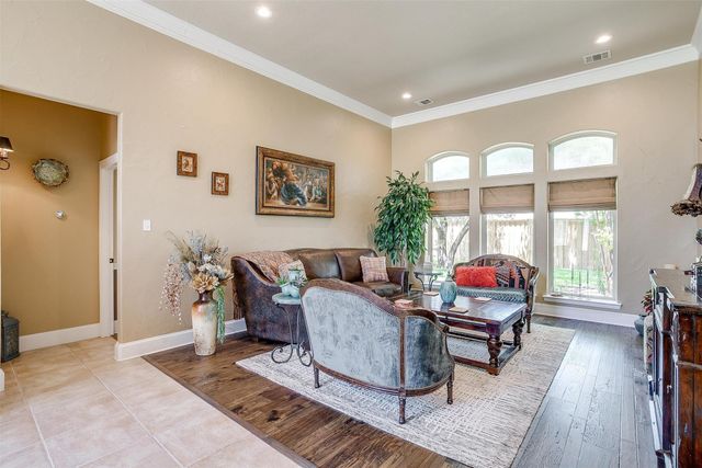 100 Palomino Court, Cresson, TX 76035