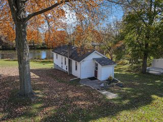 810 S Constantine Street, Three Rivers, MI 49093