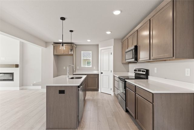 209 S Valley View Drive, Norwalk, IA 50211