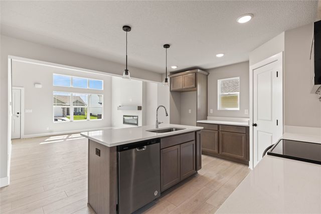 209 S Valley View Drive, Norwalk, IA 50211