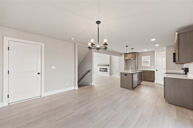 209 S Valley View Drive, Norwalk, IA 50211