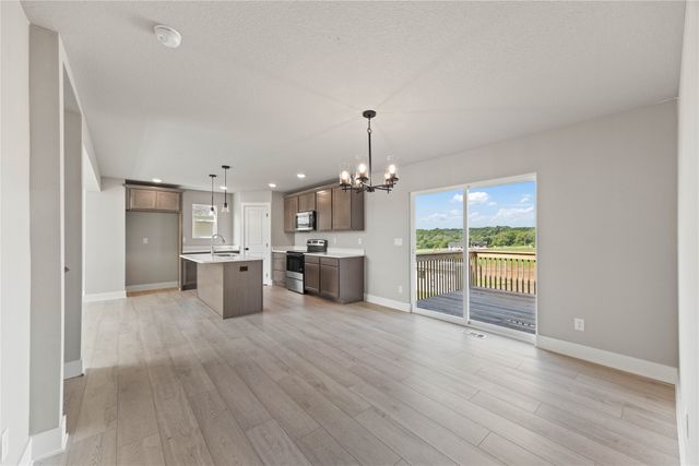 209 S Valley View Drive, Norwalk, IA 50211