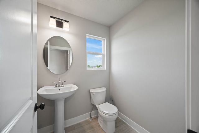 209 S Valley View Drive, Norwalk, IA 50211