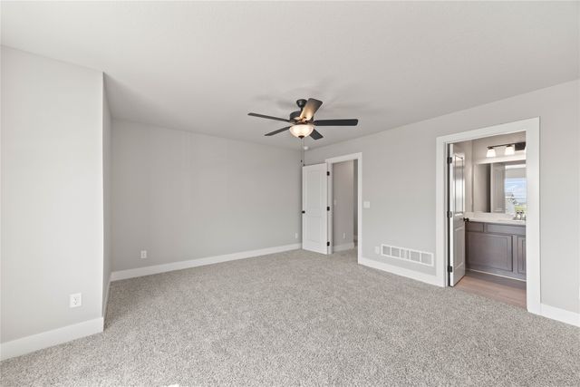 209 S Valley View Drive, Norwalk, IA 50211